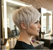 Platinum pixie — ultra-light blonde on a precision-cut short pixie